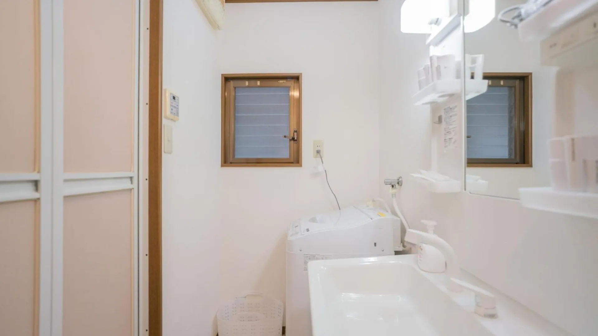 Yuyu House Kohama-Ume - Vacation Stay 18262 Osaka Japan